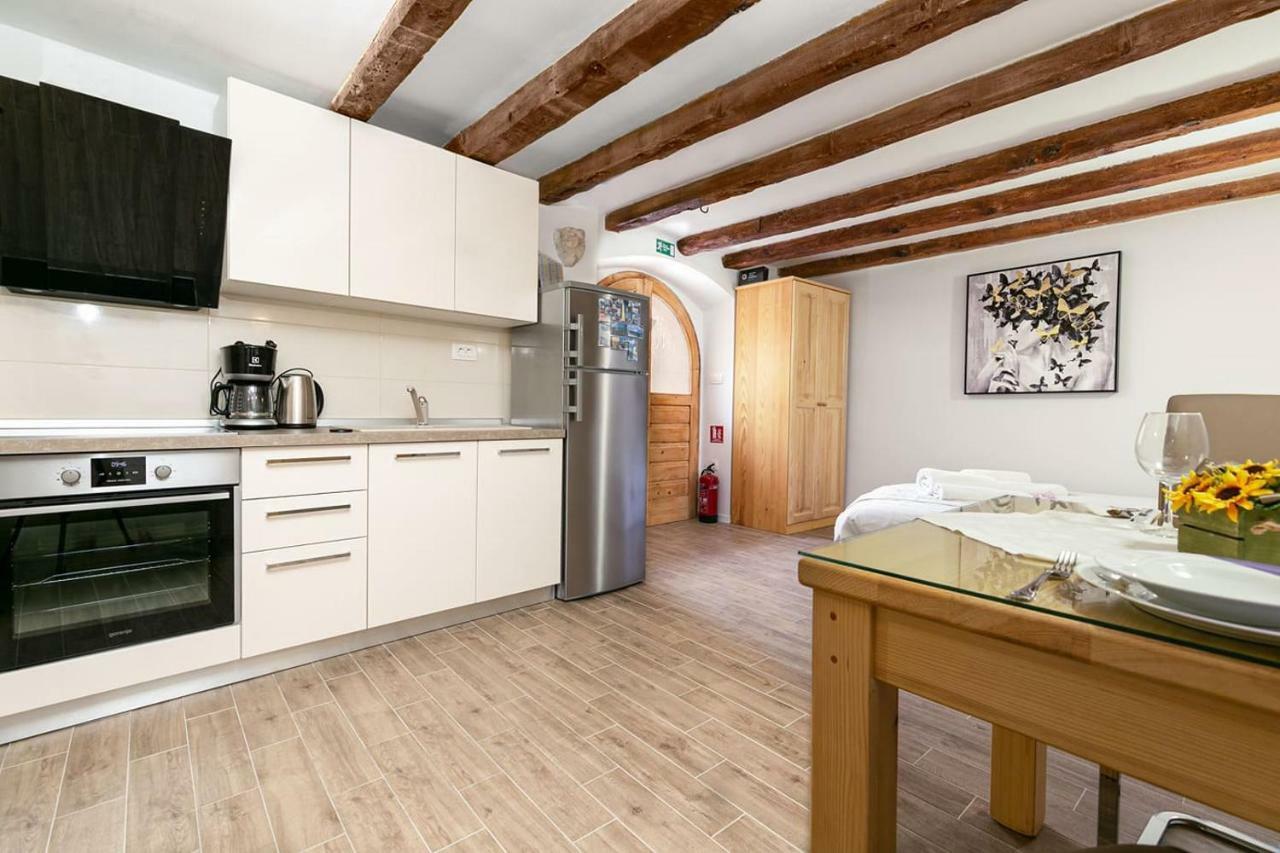 Studio Apartman Old Town Novi Vinodolski Luaran gambar